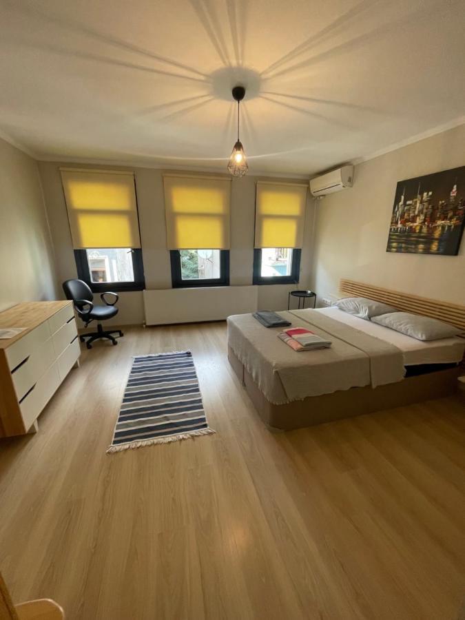 Апартаменты Duplex With Terrace In Center,5Mn Walk To Istiklal Стамбул Экстерьер фото